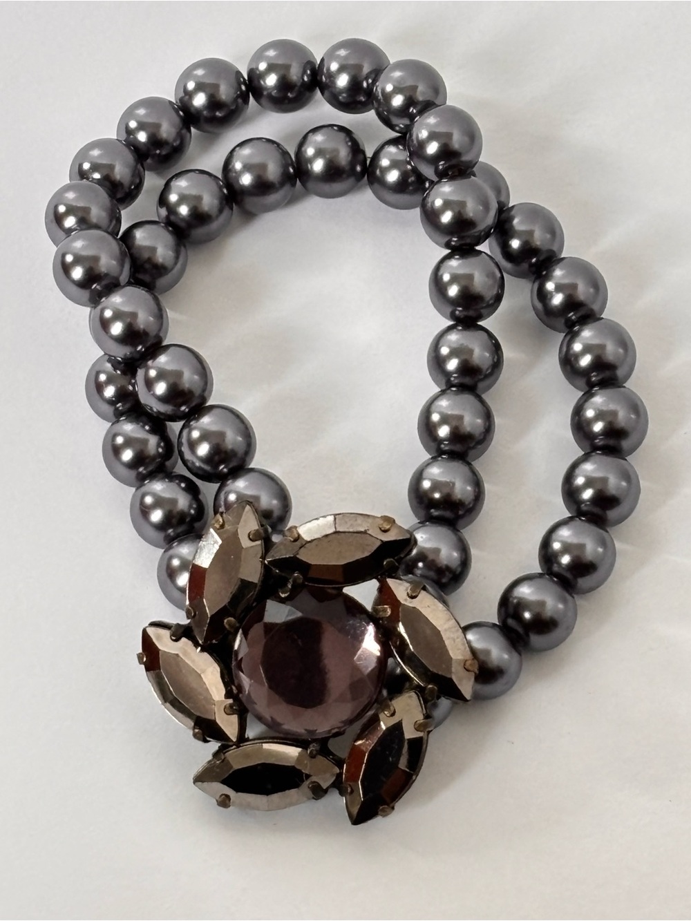 Elegant Gray faux Pearls Stretchy Bracelet with Smoky acrylic Crystal Flower